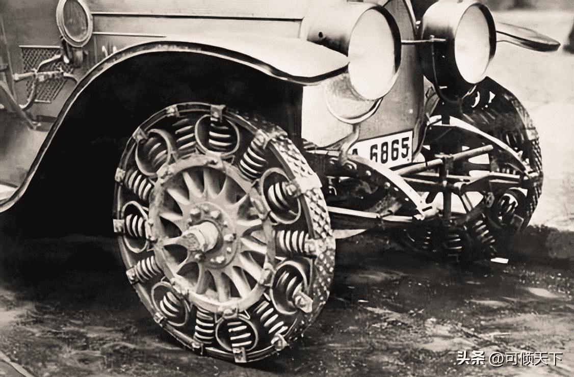 侵华日军*行暴**照片，女子为活命，脱下衣服让日本人拍摄*辱侮**