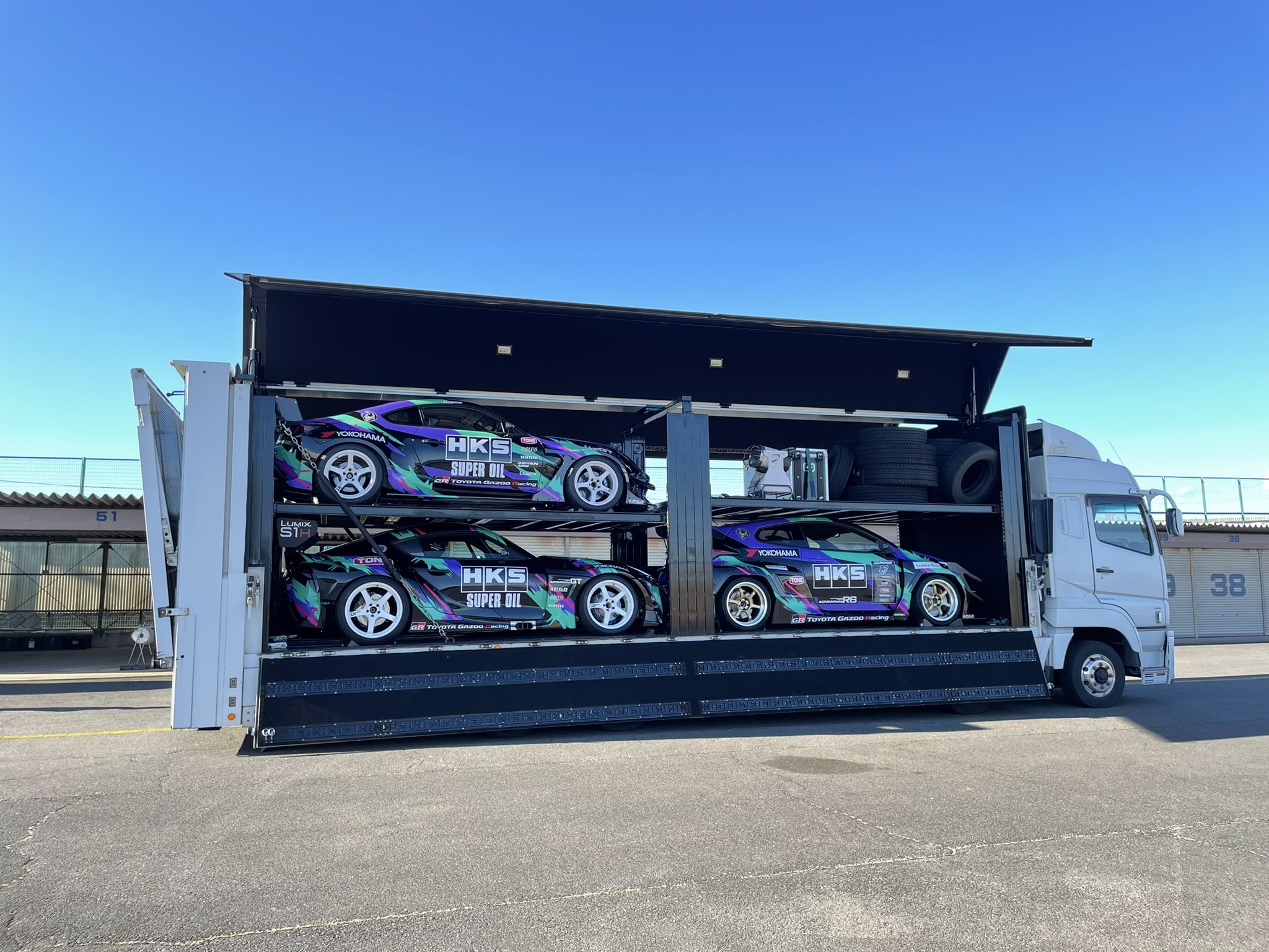 丰田yaris改装视频,丰田gryaris三缸