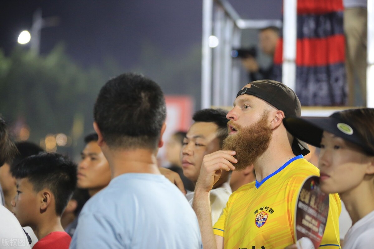 贵州村超引发的全国足球热情,贵州村超掀起“足球热浪”