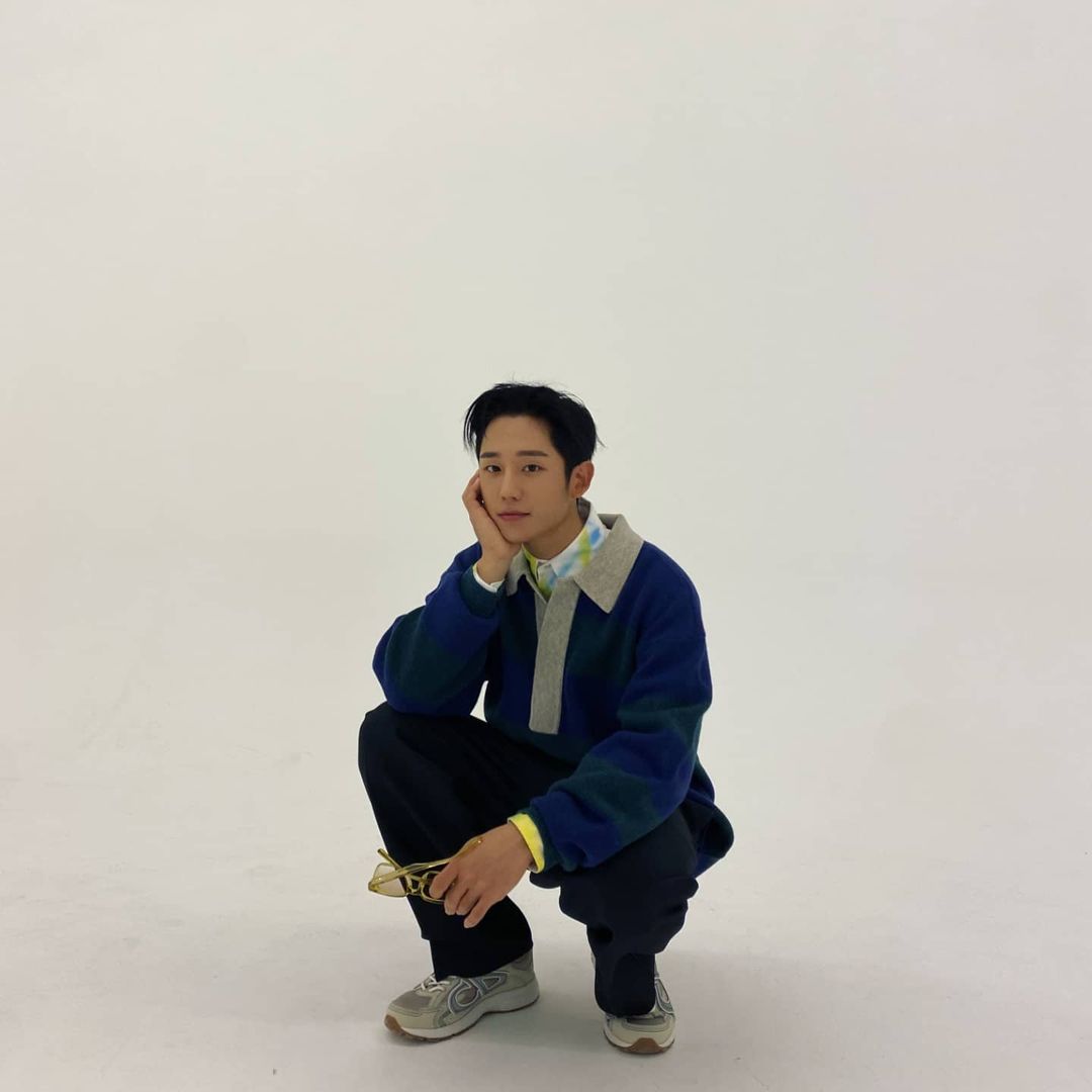 丁海寅半之半穿搭,丁海寅西装搭毛衣