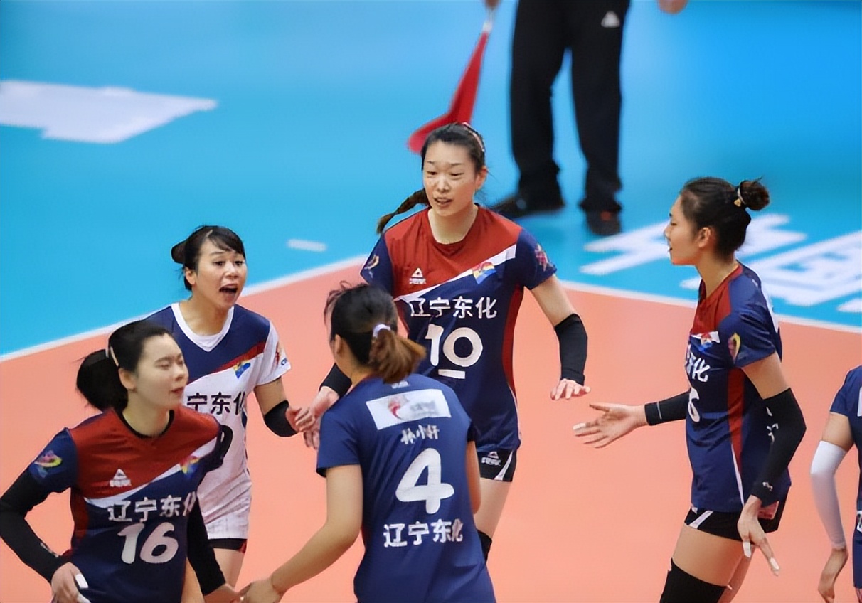 中国女排主教练蔡斌归队,中国女排大名单公布蔡斌