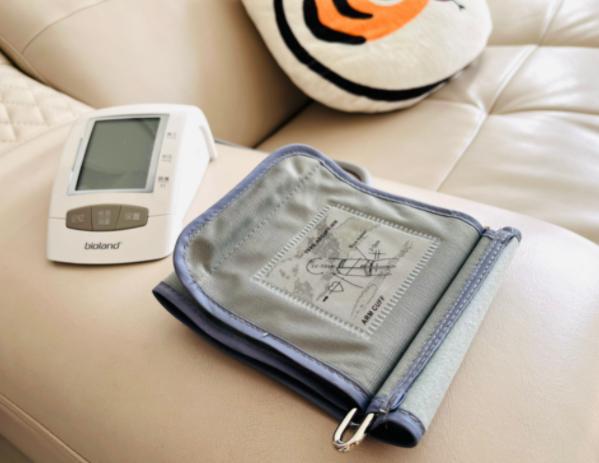 爱奥乐电子血压计,爱奥乐血压计特点