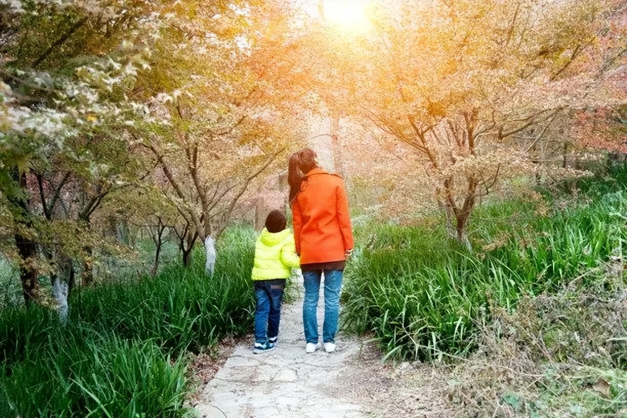 【普法：夫妻共同财产】雇主和保姆日久生情，有义务为继子买房吗