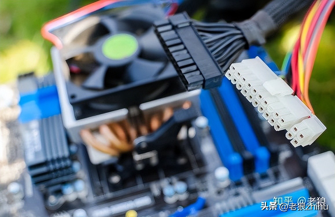 台式机可以一直插着电源吗,台式主机不用的时候要拔掉电源吗