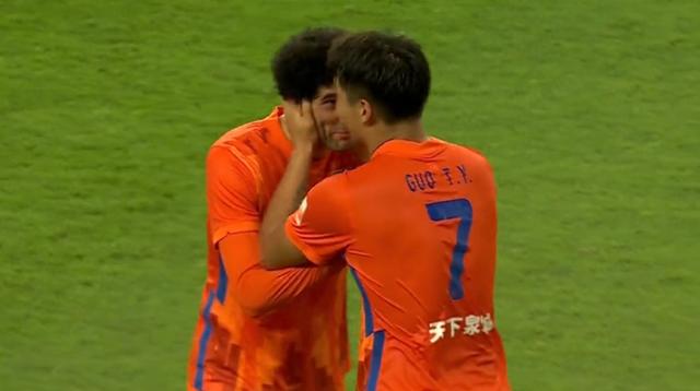 机会转化为进球，选择躺平还是另觅方法，山东泰山队如何破解此局