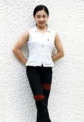 刘璇什么时候退役的 (体操冠军刘璇夺冠的艰难过程)