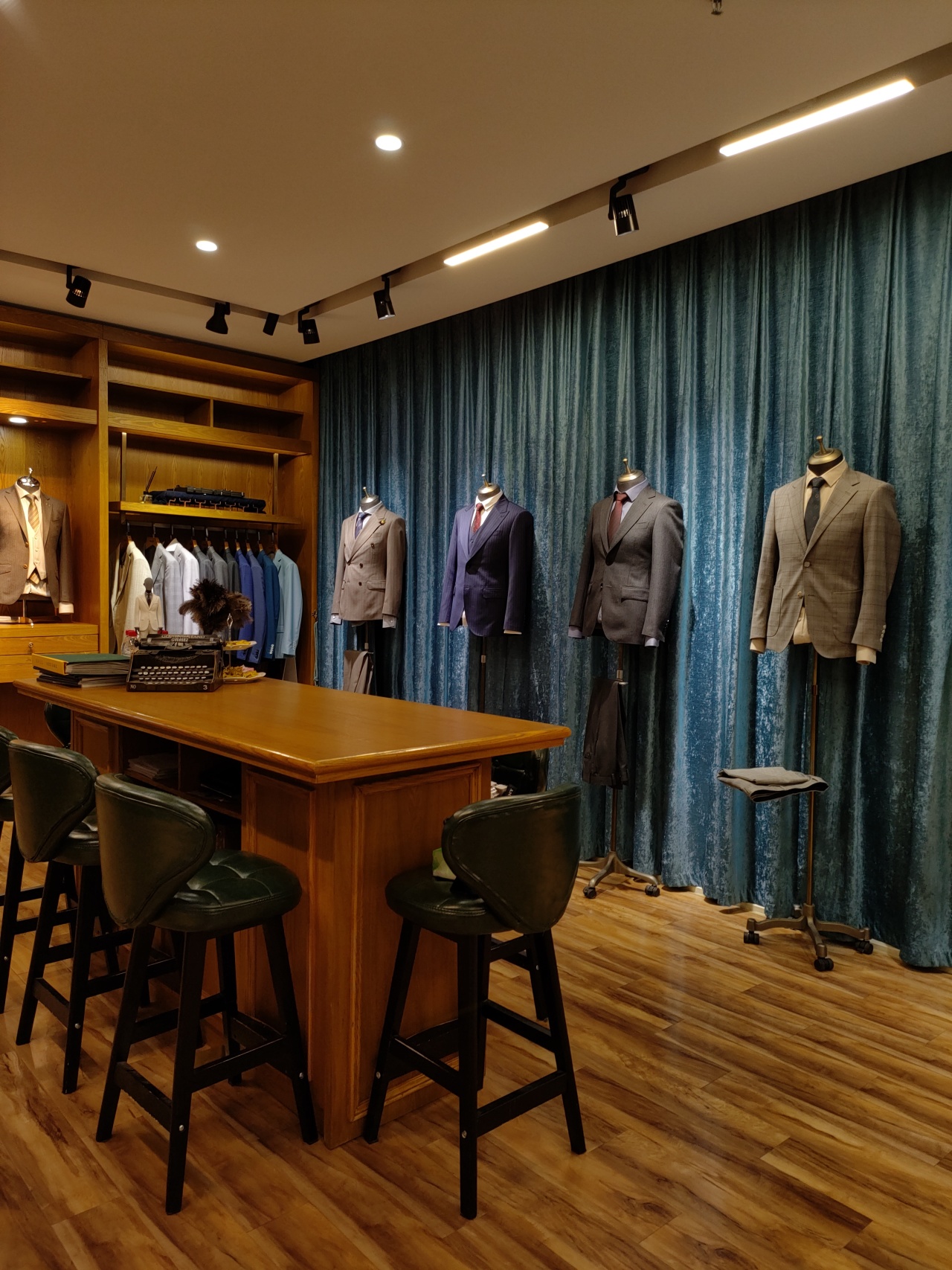 戈享西服定制,戈享婚礼西服定制