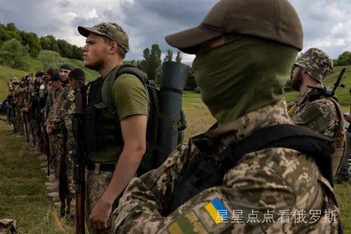 西方援助乌克兰的*器武**向境外销售的内幕及其幕后黑手