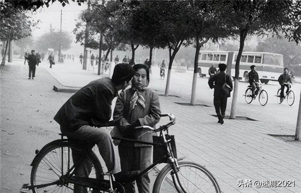 1980年一辆凤凰自行车,70年代凤凰牌26寸自行车