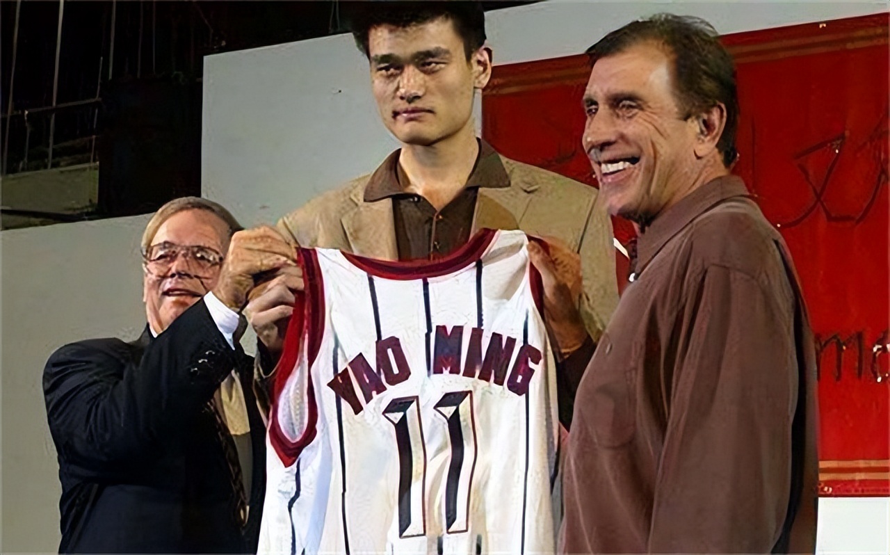 叶莉嫁给姚明以前叶莉做什么工作,姚明老婆叶莉个人简历身高