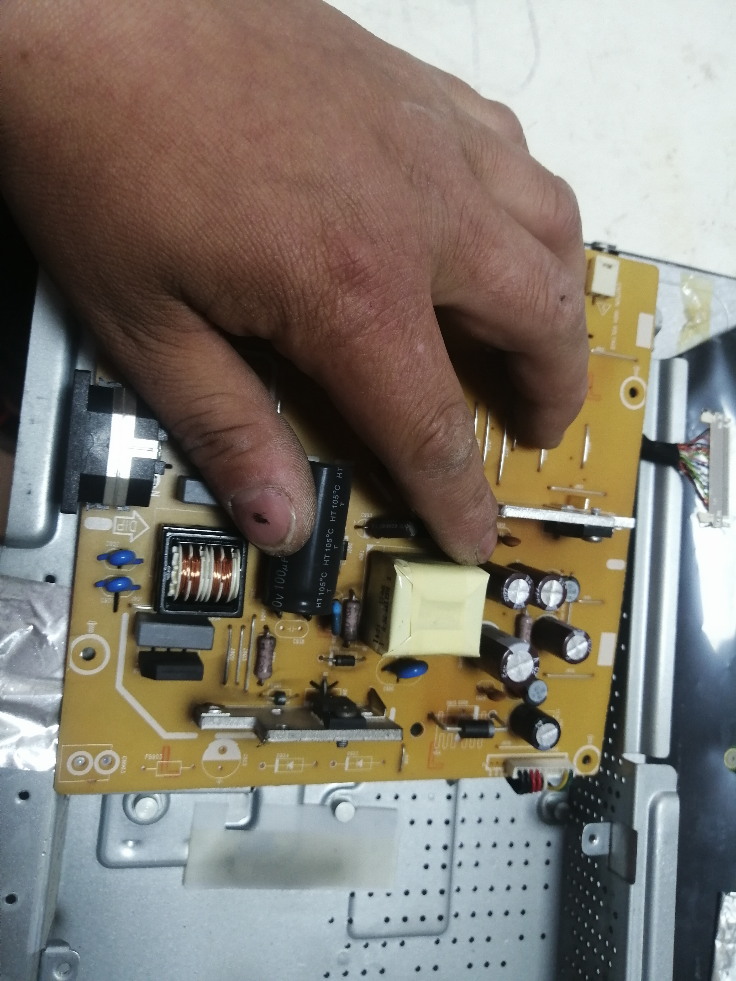 用led灯条代替lcd灯条怎么接线,lcd液晶电视机改装led背光灯条