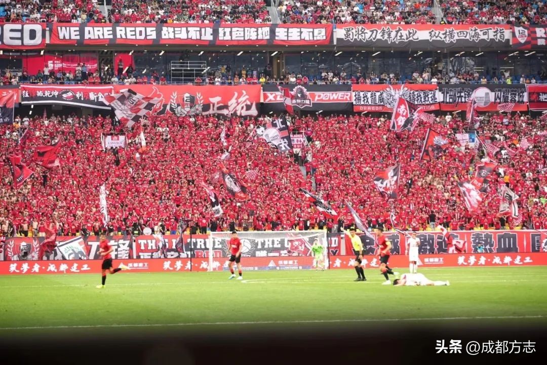 成都凤凰山足球空场,成都凤凰山足球赛回放