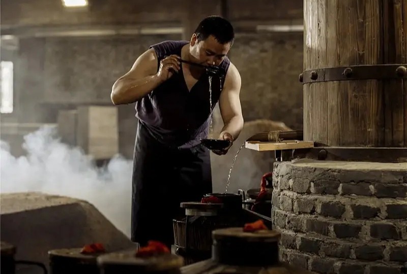 白酒行家五种评价,好喝又不贵的10款平价白酒推荐