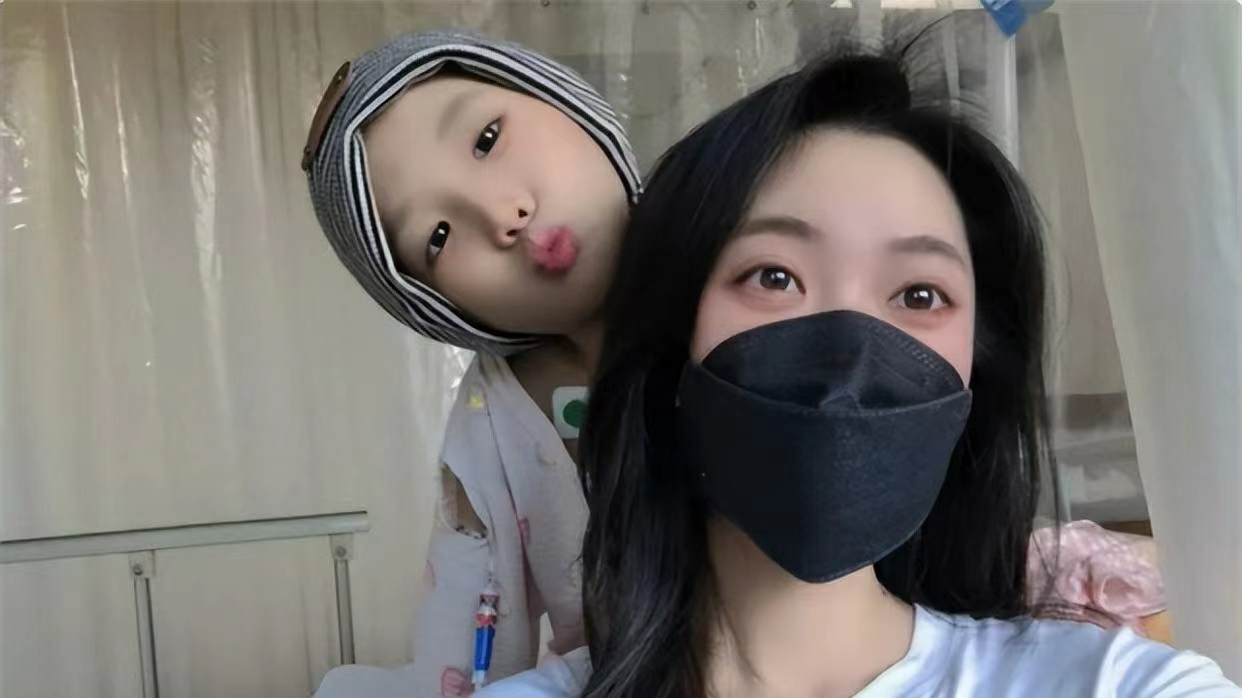 九岁女孩患血癌姑姑卖车卖嫁妆,父母离异9岁女孩确诊血癌