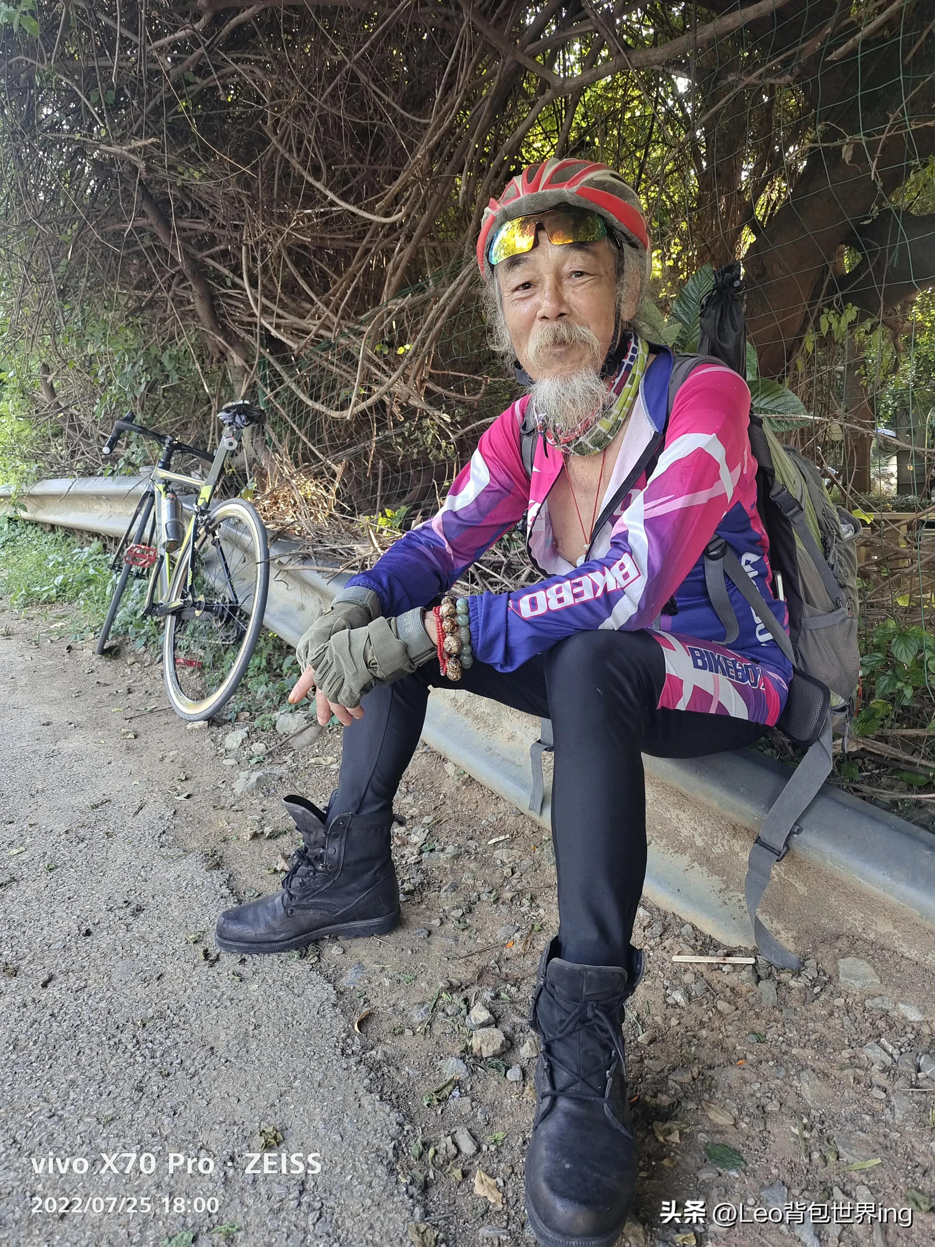 阳朔自驾观景点,阳朔日落观景点月亮山