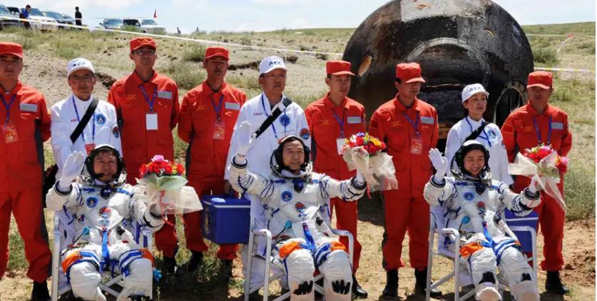 女宇航员在太空干什么,太空怎么保护女宇航员