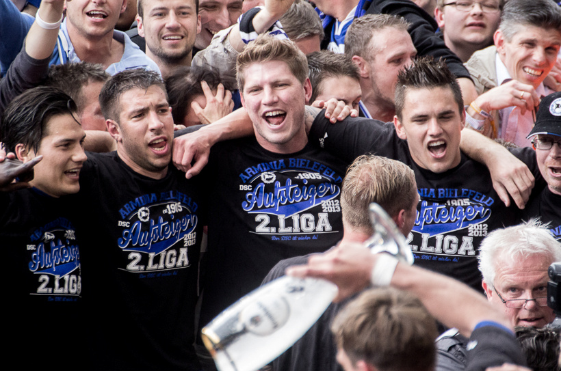 总是被降级附加赛所伤，比勒费尔德两连降！