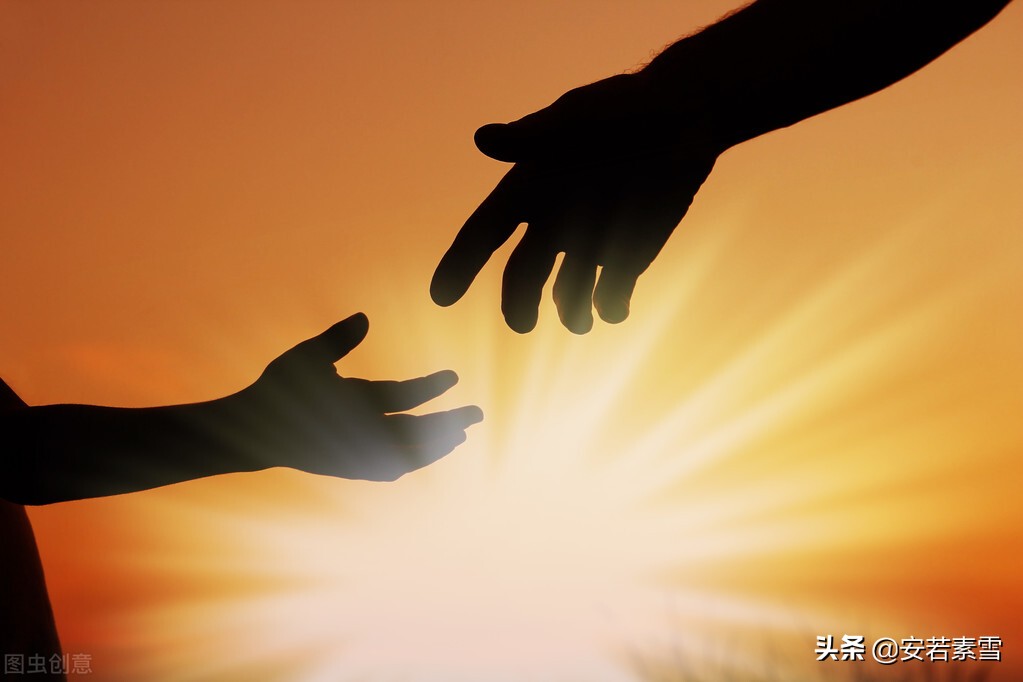 45岁的男人哭了,40岁男人深夜最无奈心酸