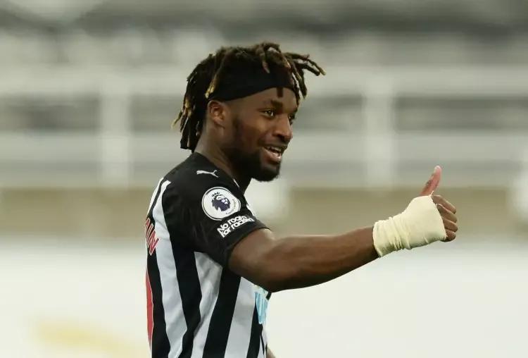 圣马克西曼凭借一人之力掀翻曼城登上英超热点,他究竟实力如何?