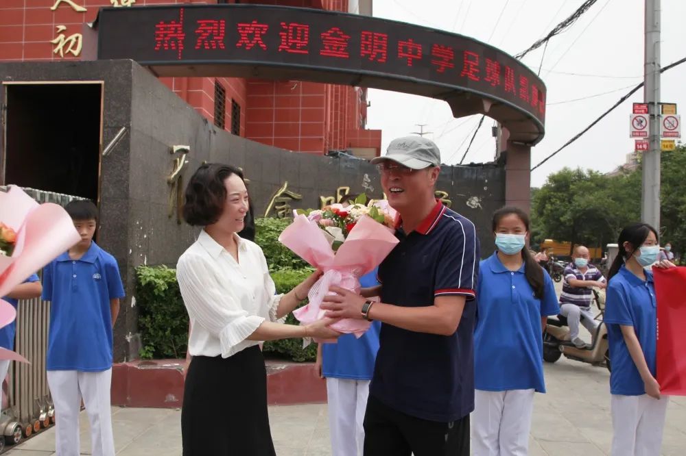 河南省青少年校园足球省长杯比赛,开封金明中学省长杯亚军