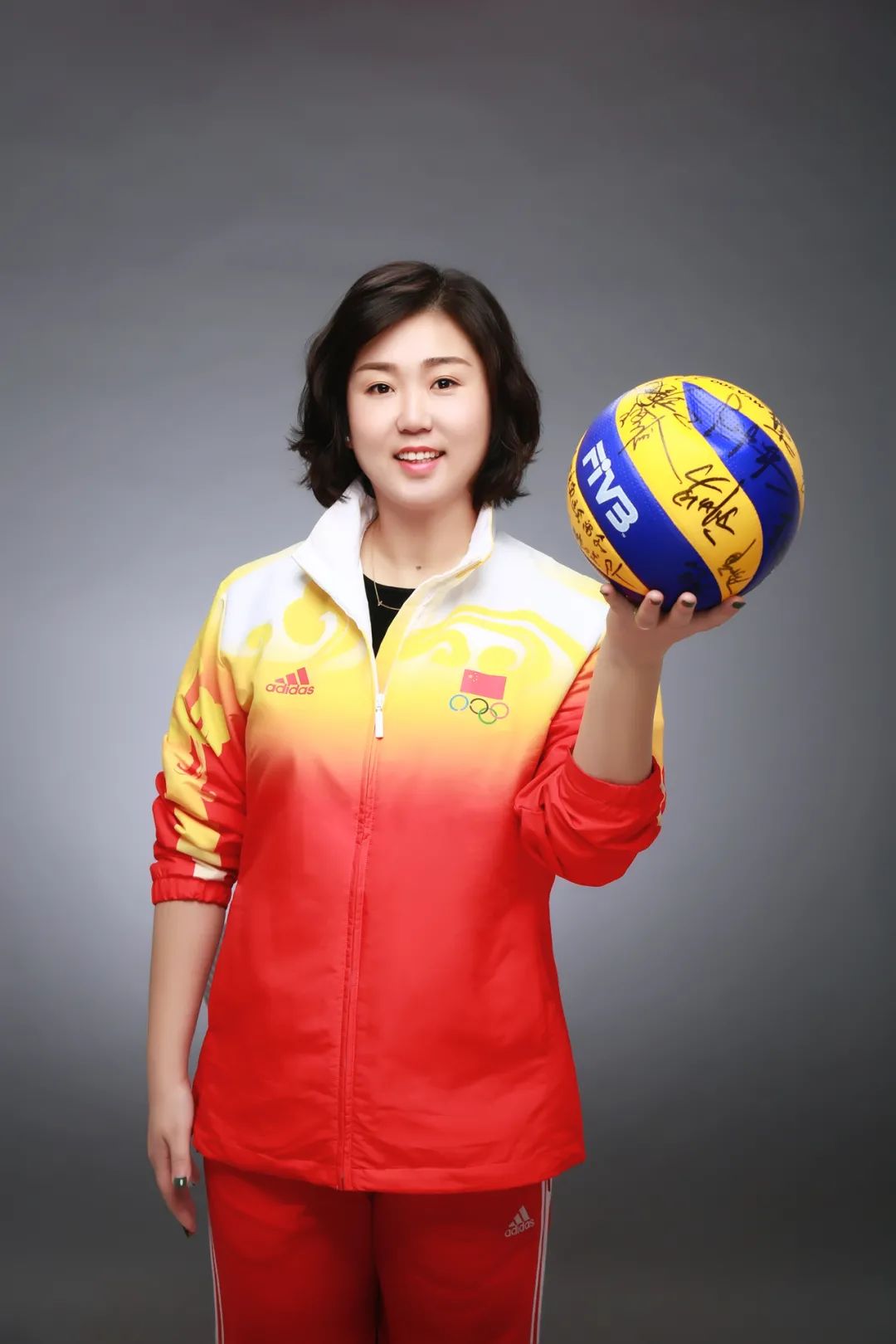 女排自由人张娜,女排张娜里约