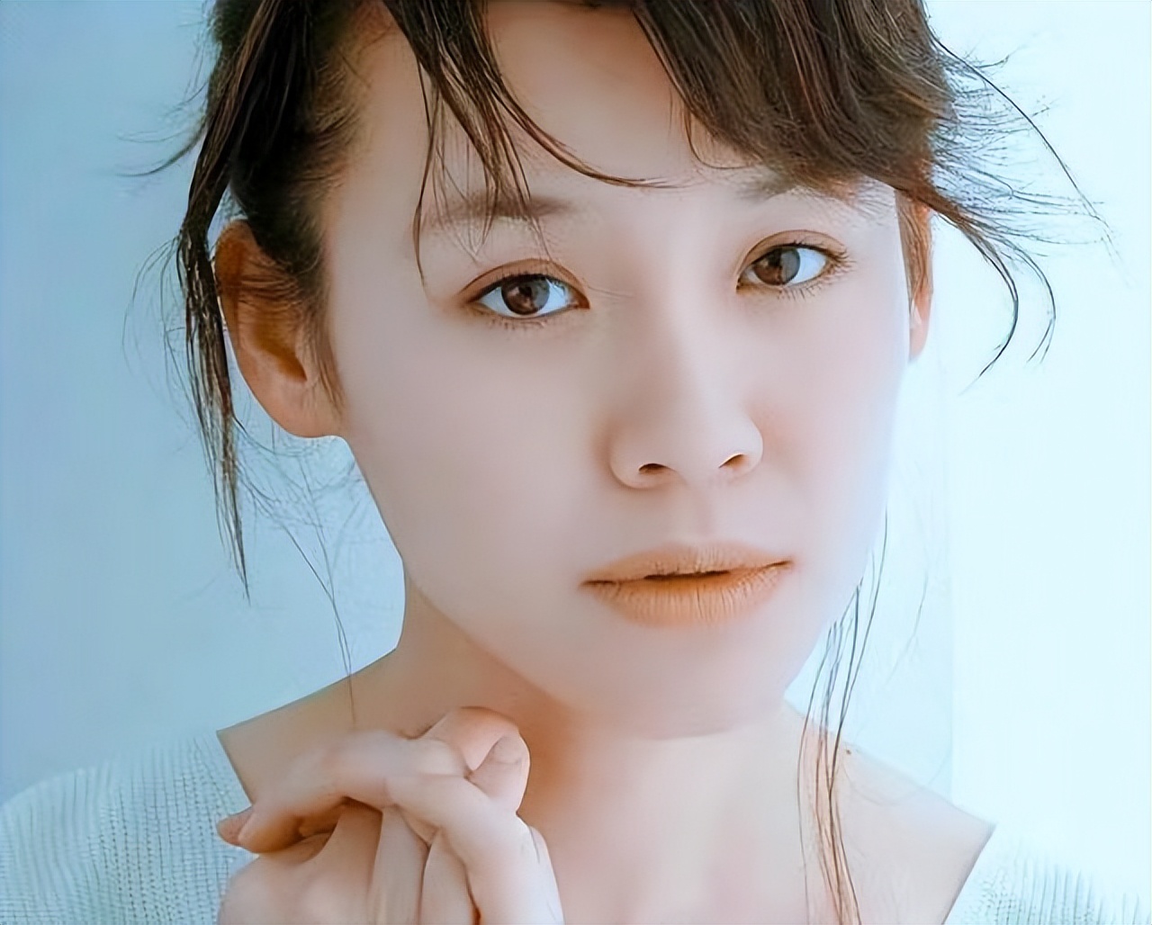 娱乐圈10名非科班出身的女演员,盘点娱乐圈后台最硬的8位女演员