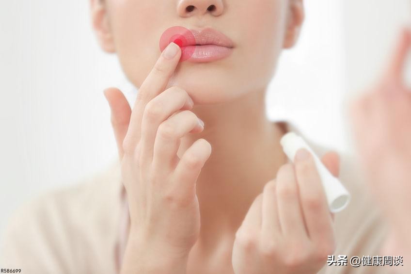 吃甘蔗以后嘴巴烂了,为什么甘蔗吃了嘴巴会起泡