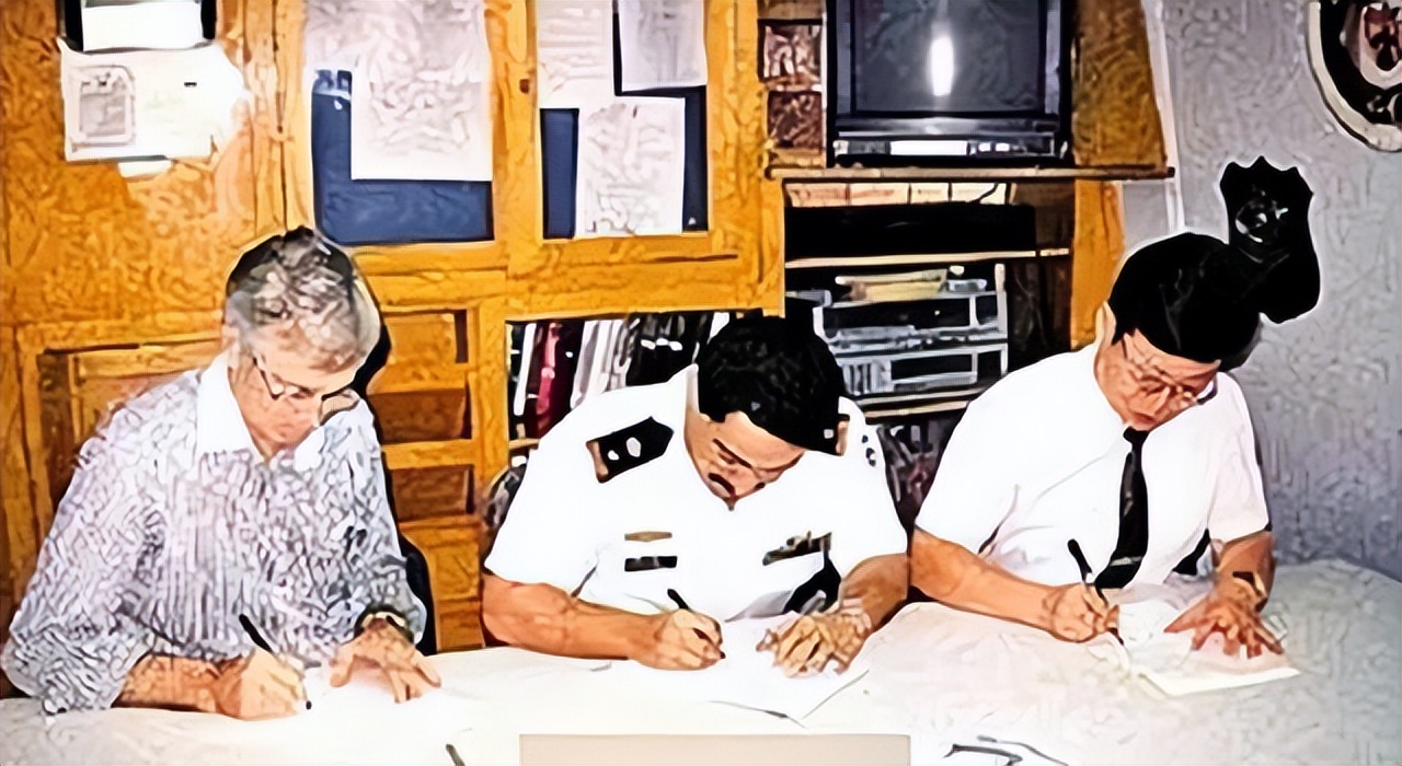 1993年银河号事件：沙祖康关掉船上电风扇，用高温教训美国兵