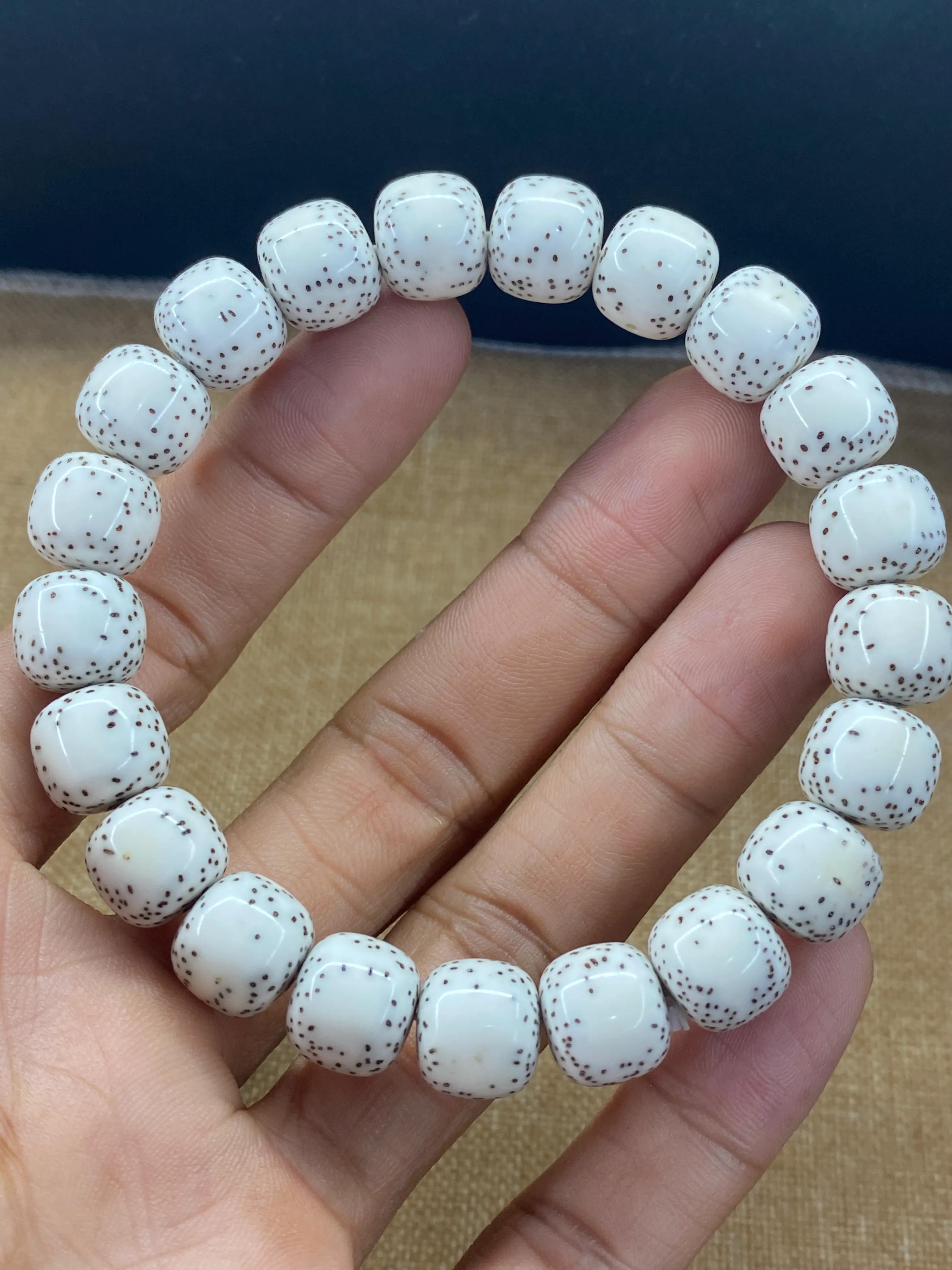 刚入手的星月可以上油吗,刚入手的星月手串怎么盘