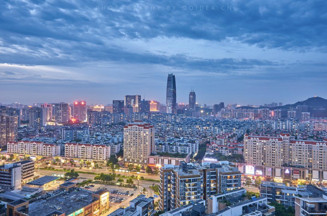 大量俄罗斯美女来上海务工,大量俄罗斯美女进入东北