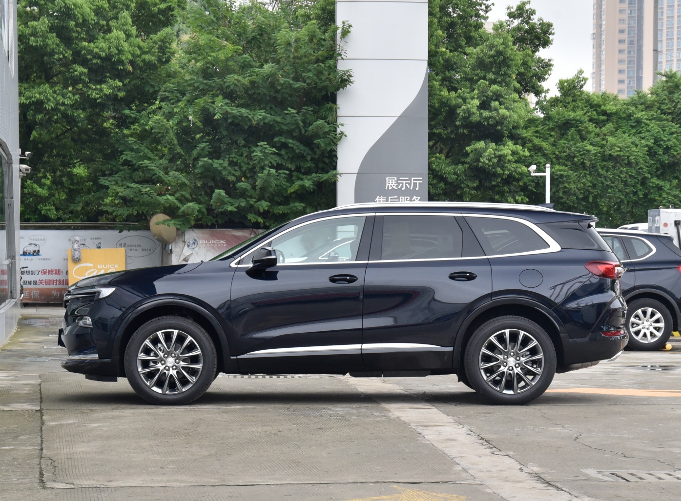 花30万买一台入门款别克昂科旗怎么样？性价比高吗？看完你就懂了