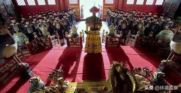 他是谁？前无古人后无来者，兼任官职最多，位极人臣，天下巨贪。