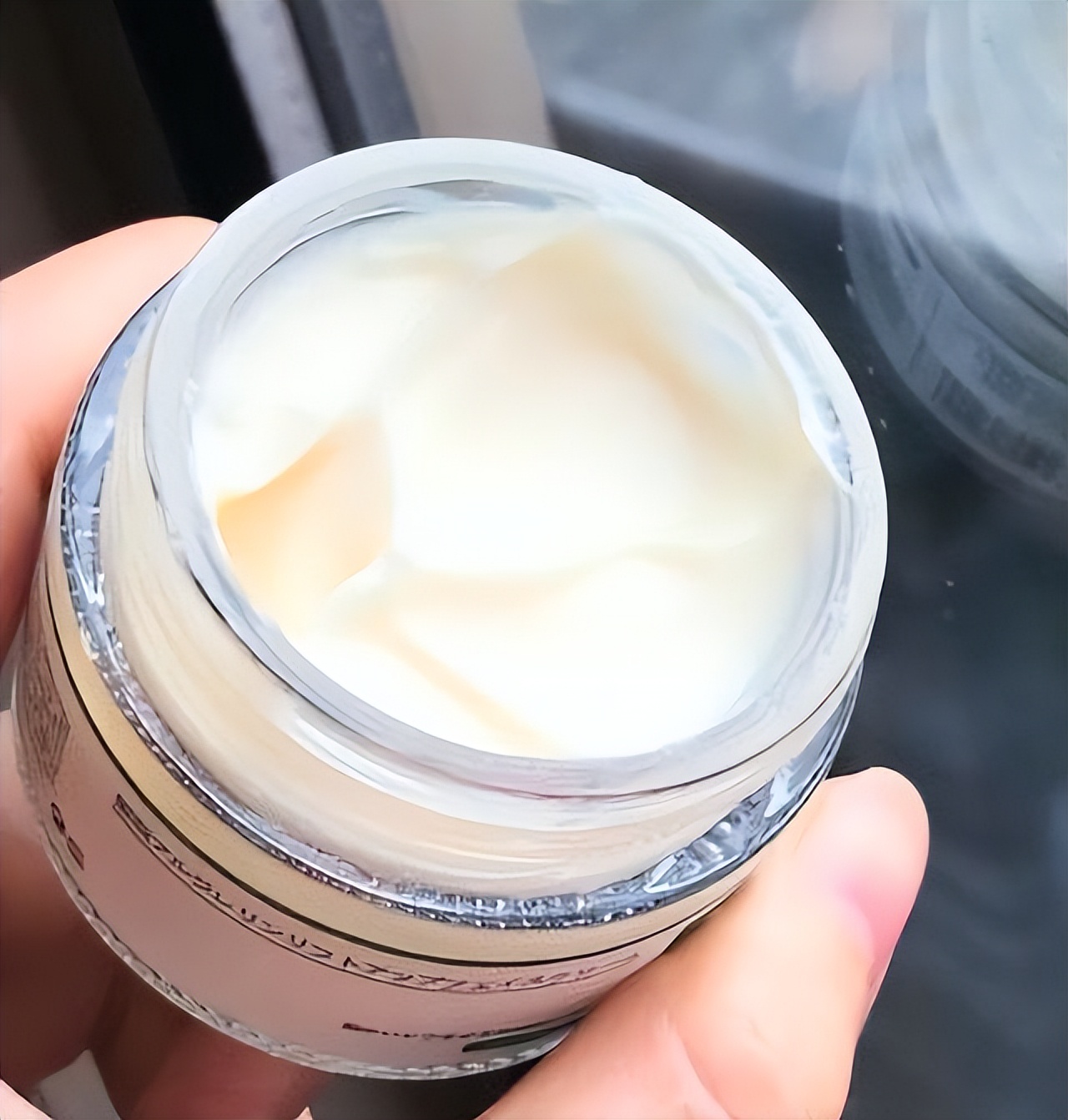 面霜贵与便宜的区别在哪里,面霜价格高低的区别