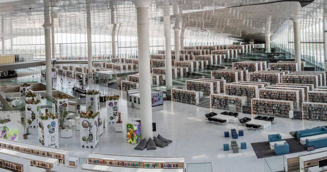 卡塔尔人头顶一个布,卡塔尔头顶一块布谁设计的