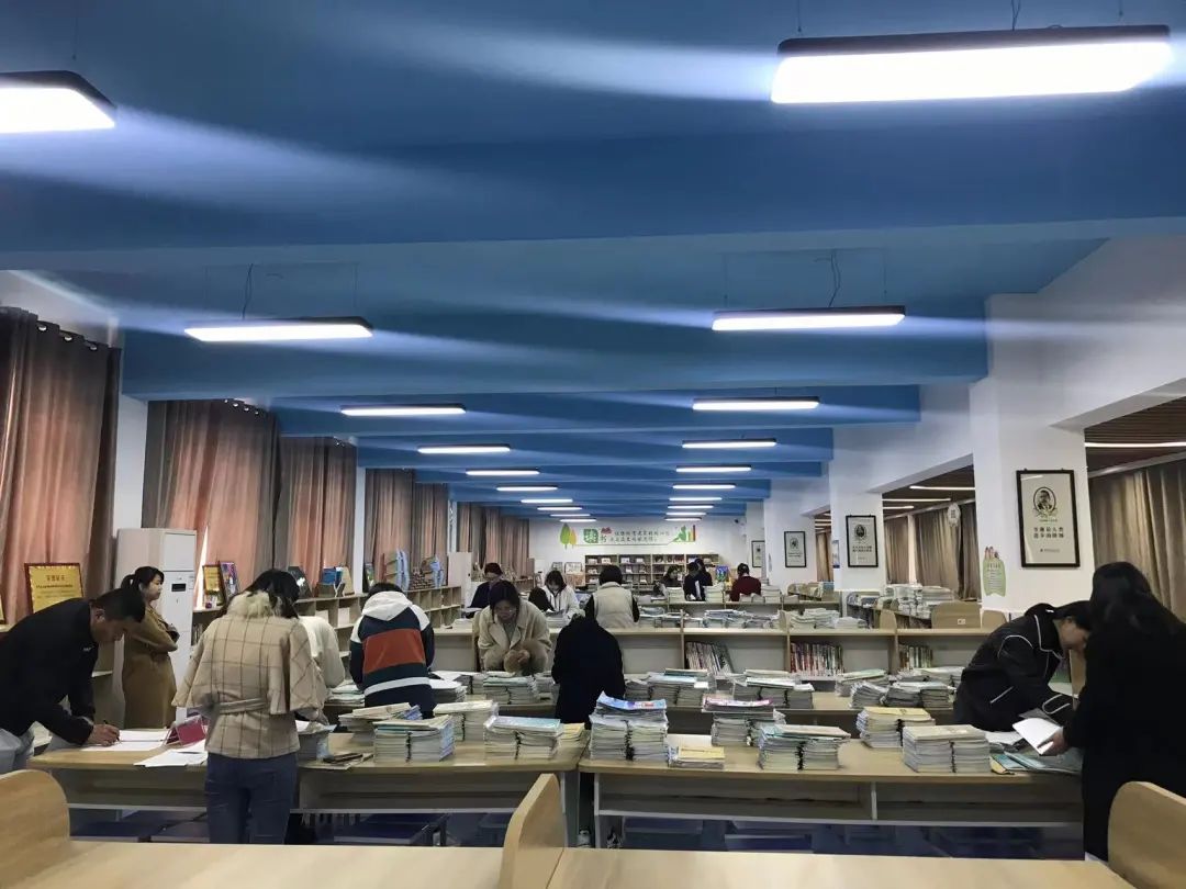 抓教学常规检查促教学规范,认真抓好教学常规检查工作