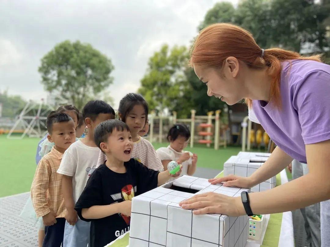 幼儿园班级管理教师常用的方法,幼儿园班级老师管理孩子的小妙招