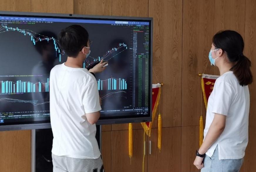 文理科就业前景最好的专业,文理科专业收入排名前十的专业