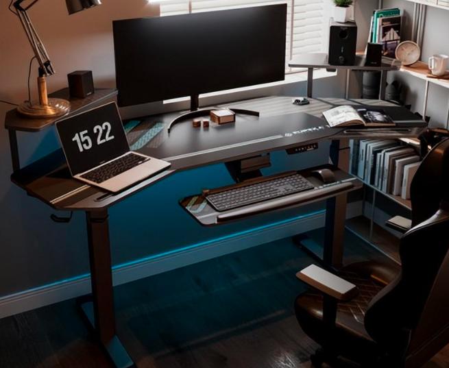 自由职业5年，电竞玩家小杨哥选择了不一样的“电竞生活”