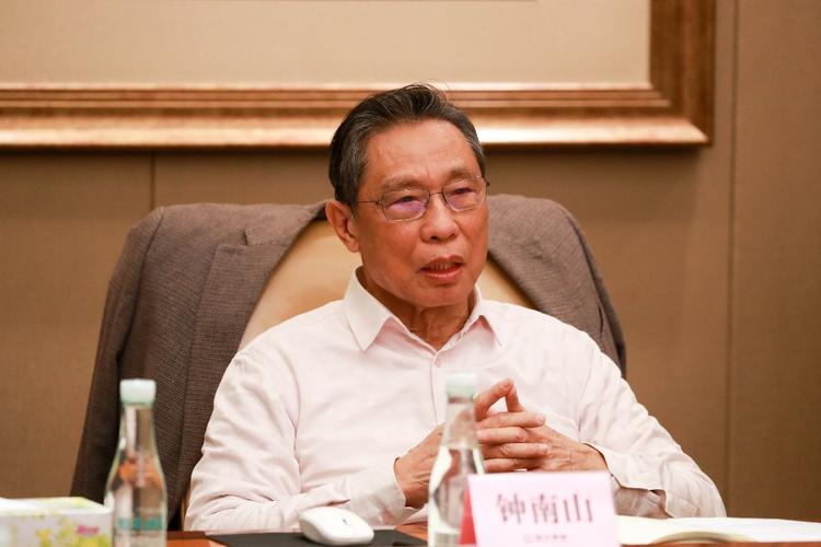 咳嗽的克星用它泡水喝咳嗽立马好,它是咽喉炎的死敌每天喝一杯