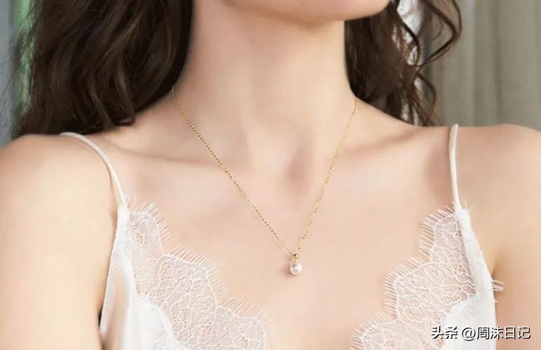 戴什么珍珠最有气质,什么气质适合戴珍珠耳钉