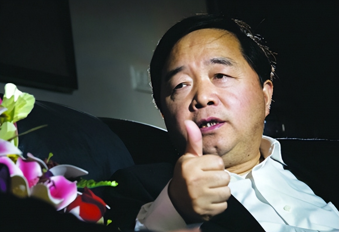 南京“色贪市长”落马：*养包**女下属，爱好在酒店办公，疯狂敛财