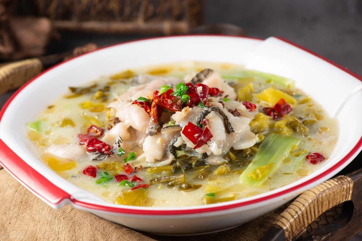 晚上睡不着看直播,半夜打开手机看直播