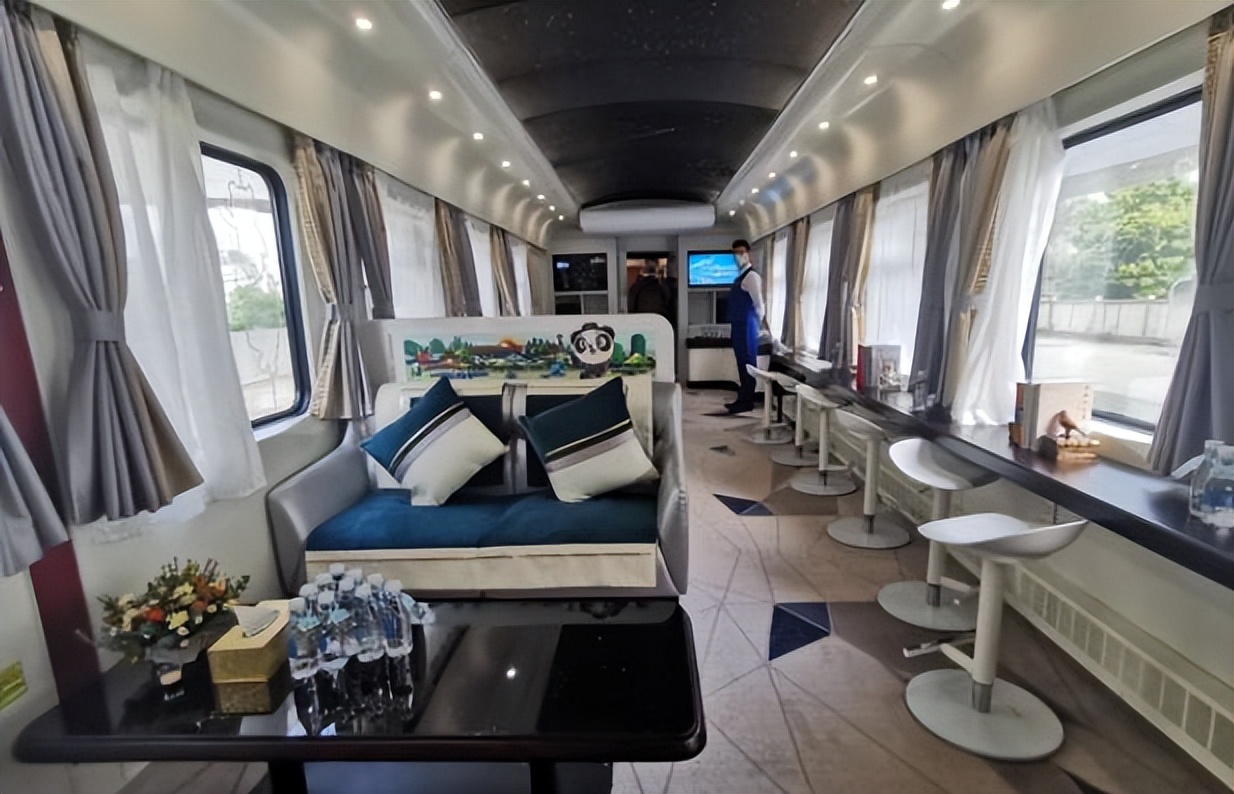 中国十大旅游专列第一视角,国内十大旅游火车