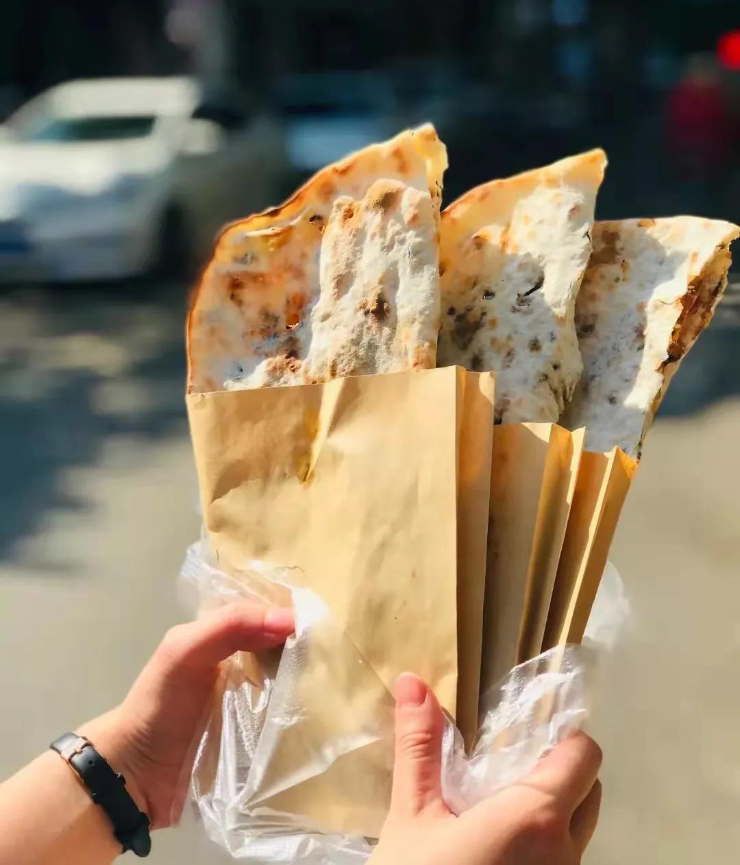 吃货们千万不要错过的昆明美食街,昆明翠湖公园附近美食街