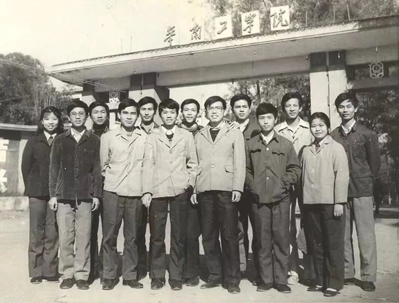 李东生船长驾驶他的船