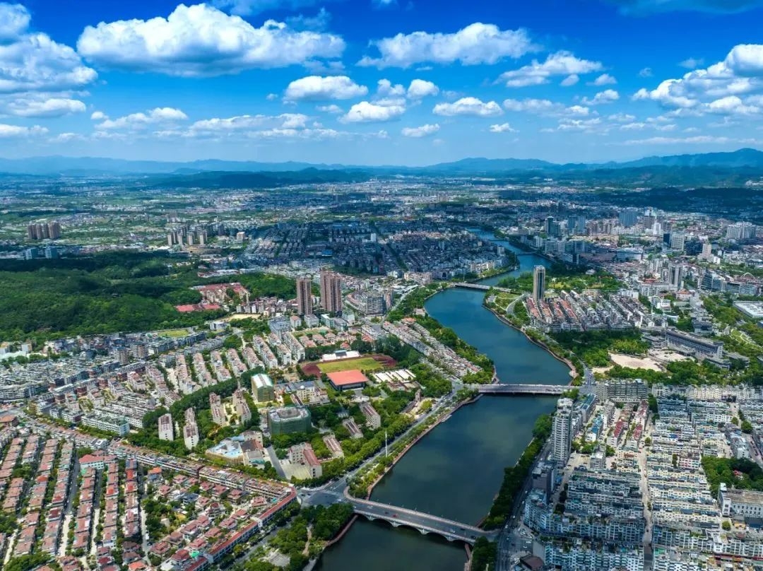 近乡情怯，归来仍是少年！