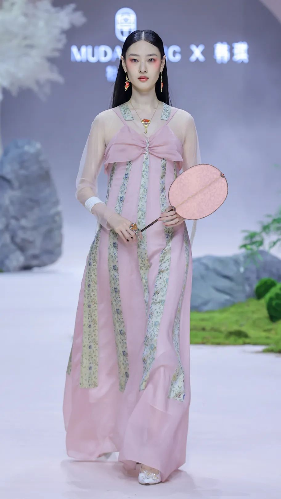 2023春季流行款式,2023年中年夏季流行款式