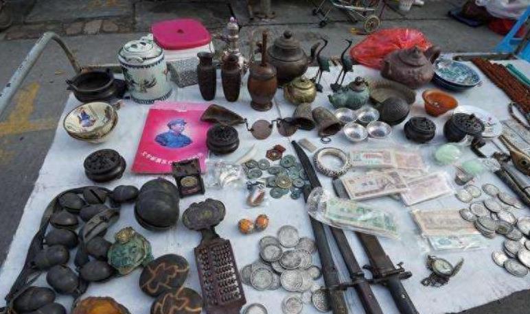 为什么古代的女子会用夜壶,古代人怎么用夜壶