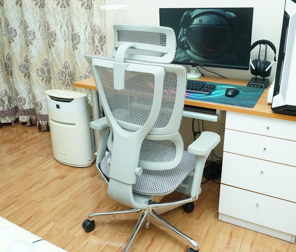 实用至上，久坐腰不累腿不麻的高品质人体工学椅：保友优旗舰W2代