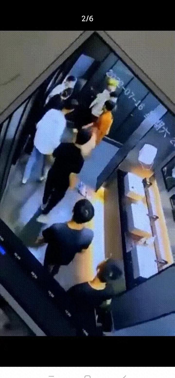 惊爆!女子遭男子性侵羞辱,现场视频曝光!